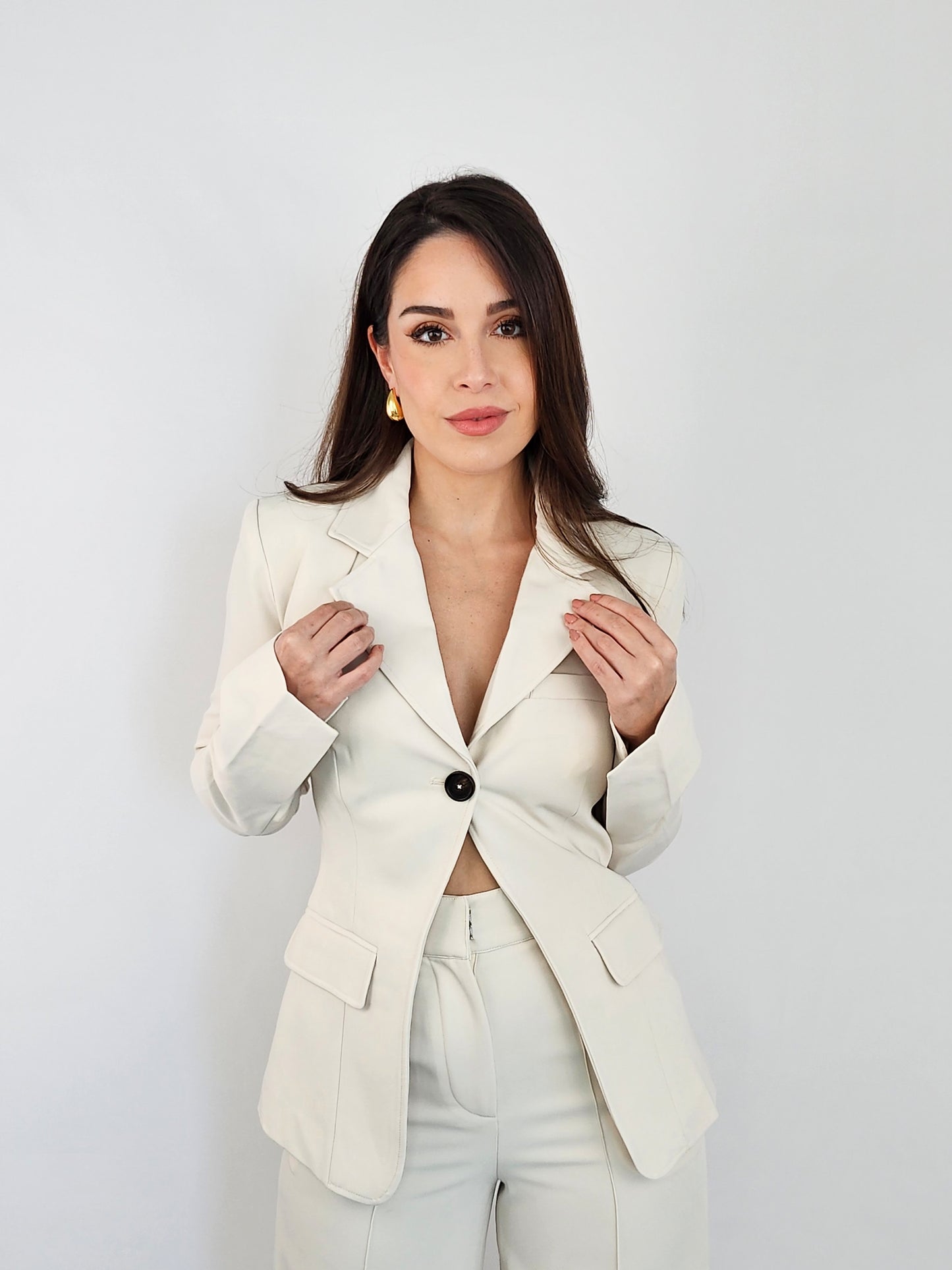 TWO PIECE CREAM BLAZER SET