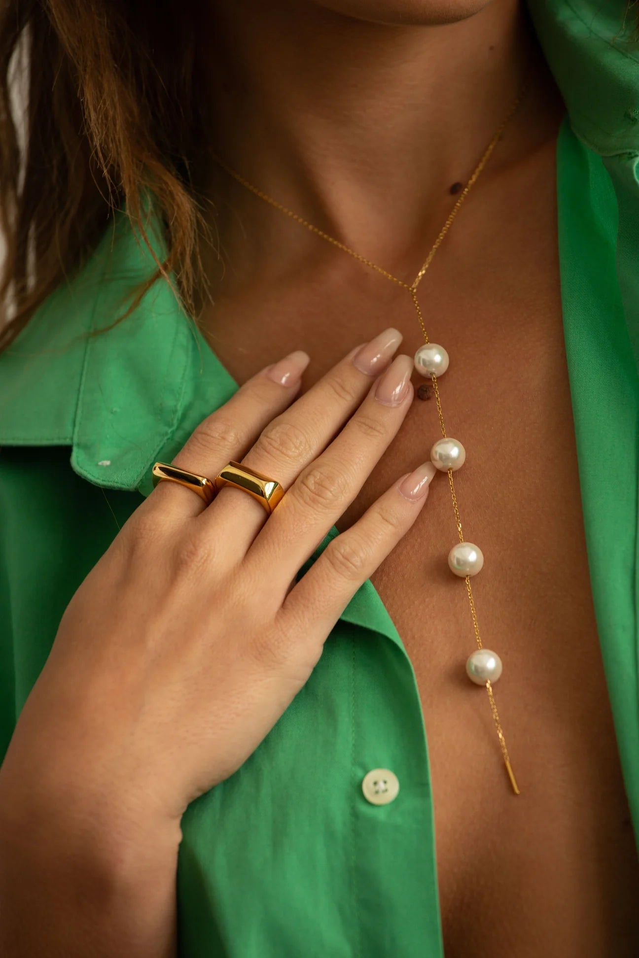 STATEMENT PEARL NECKLACE