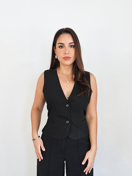 TAILORED BLACK VEST